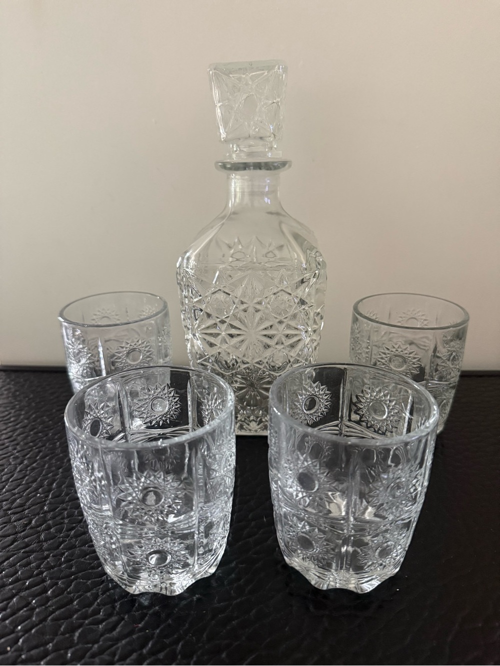 STUDIO CRYSTAL By Godinger 5 pc Whiskey Set